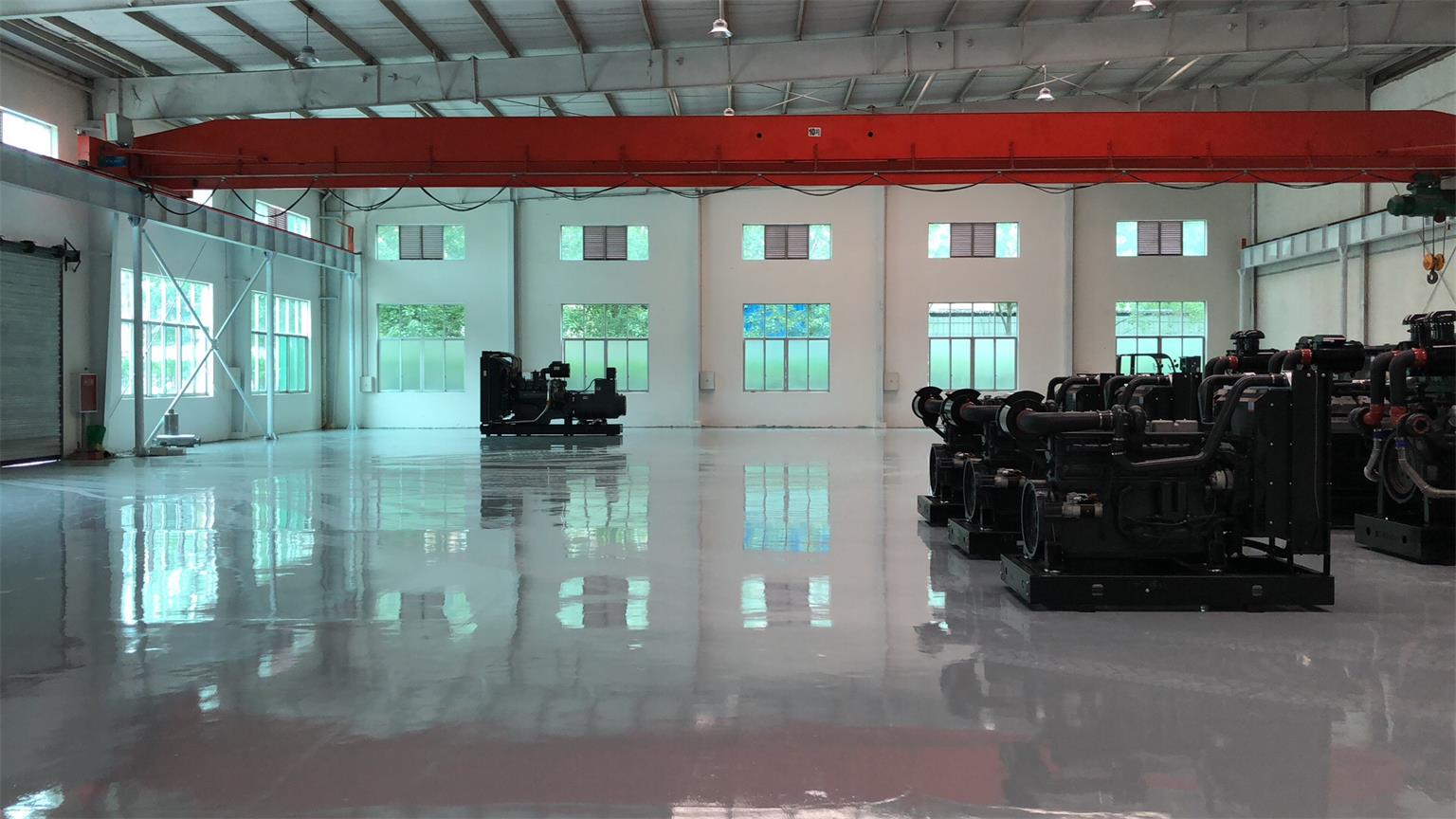 成都優(yōu)質(zhì)柴油發(fā)電機(jī)廠房展示