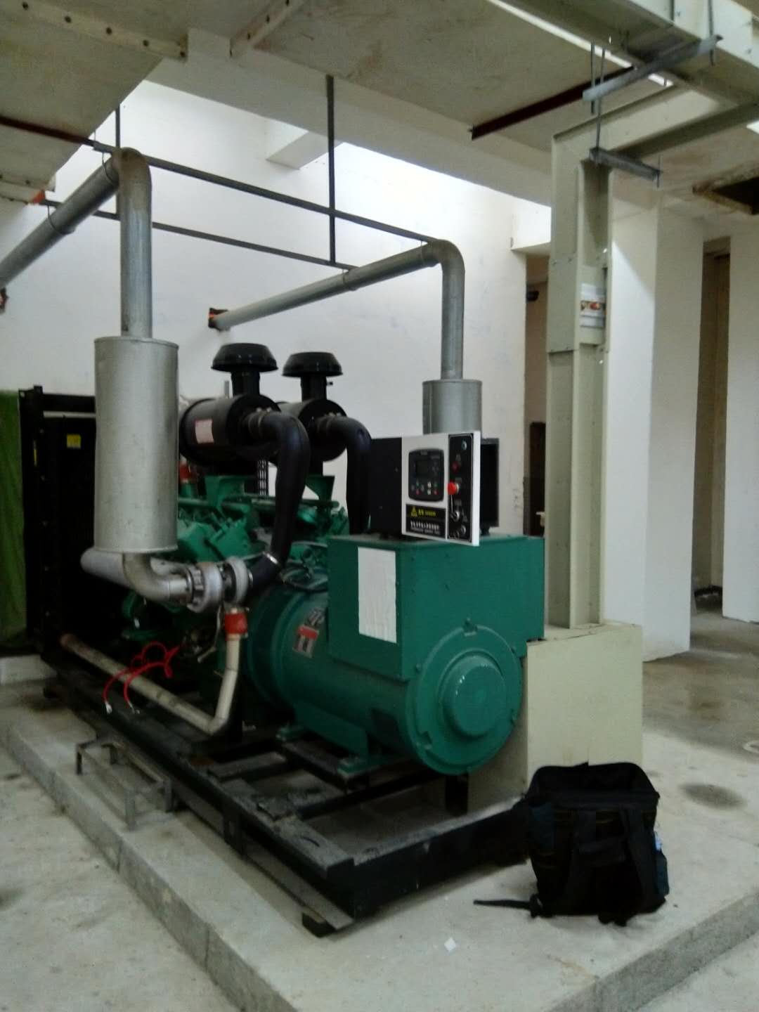 成都柴油發(fā)電機(jī)